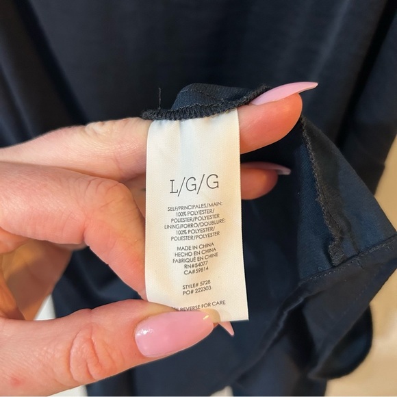 Cabi Handy Cami Navy Blue Flutter Sleeve V-Neck Top Tank Women’s Size Large - Picture 4 of 6